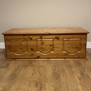 Large Blanket Box